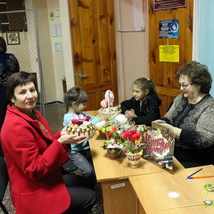 Культурная палитра в осеннюю ночь