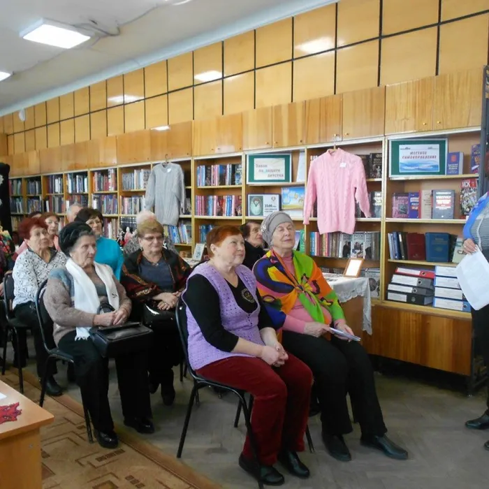 Женских рук прекрасное творенье