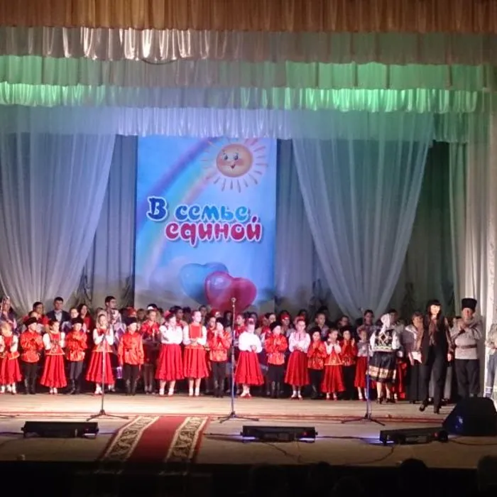 «В семье единой» межмуниципальный фестиваль национальных культур