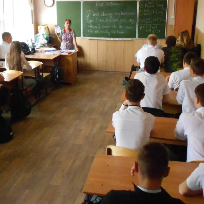 Молодежи открыты все дороги
