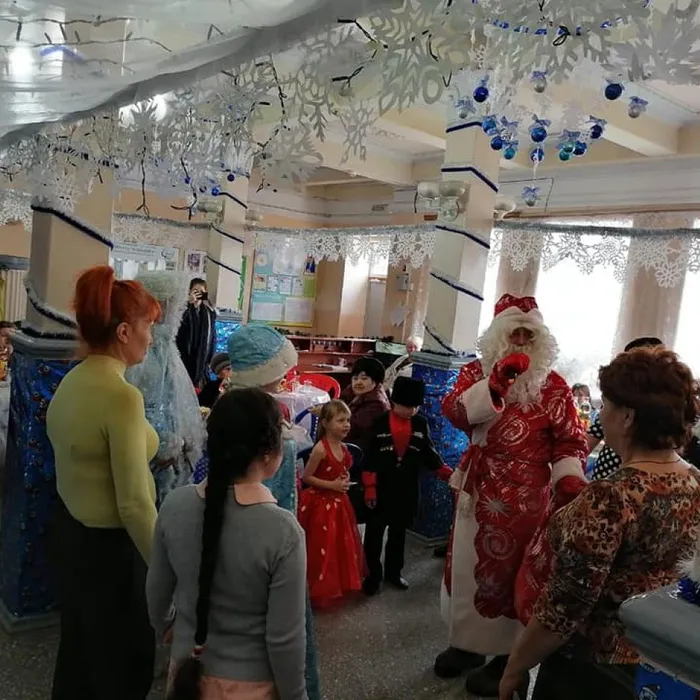 Рождества волшебные мгновенья..