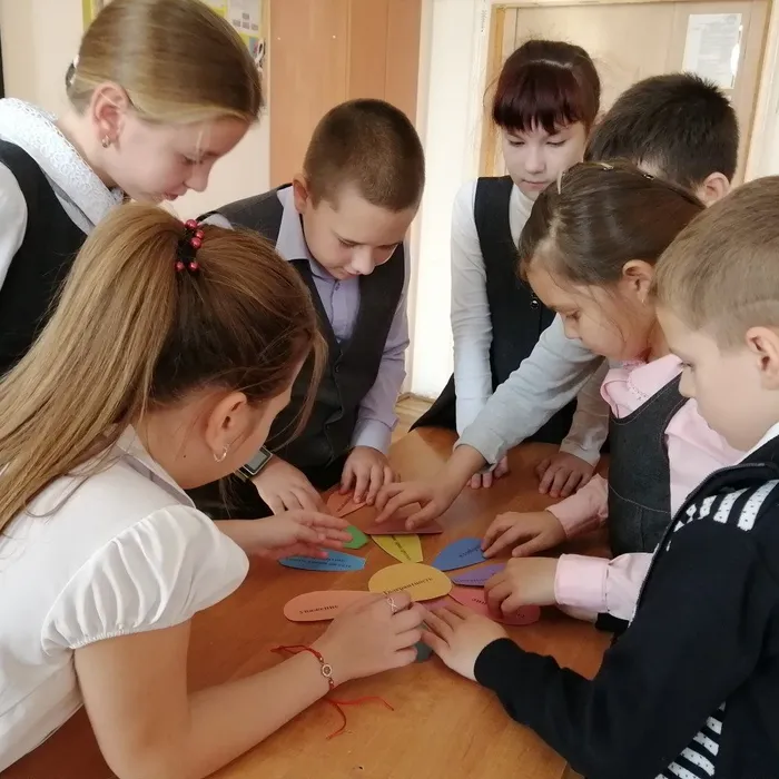 Разноцветные ладошки