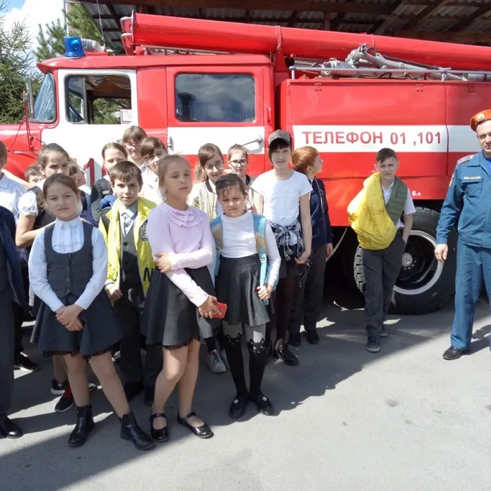 Я б в пожарные пошёл, пусть меня научат