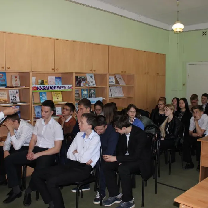 Много профессий хороших и разных