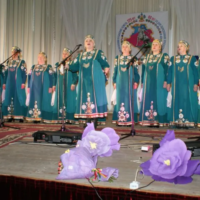 «Живой родник любимых песен»