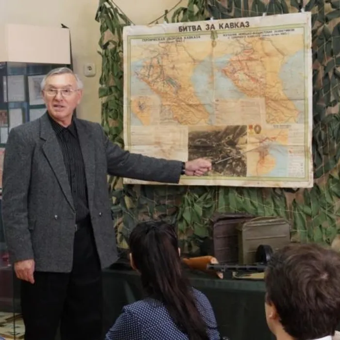 "Святое дело-Родине служить"